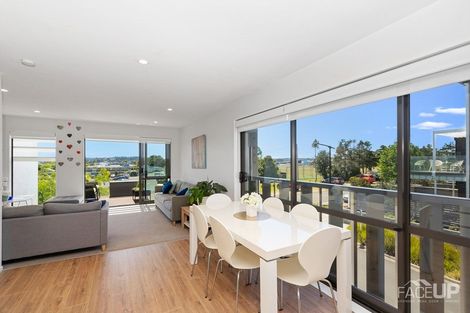 Photo of property in 32 Memorial Park Lane, Hobsonville, Auckland, 0618