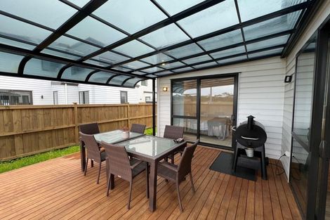 Photo of property in 2 Minhas Road, Papakura, 2110