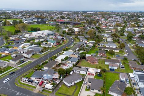 Photo of property in 15 Penderford Place, Mangere East, Auckland, 2024