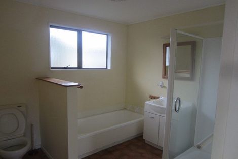 Photo of property in 16 Nalanda Crescent, Broadmeadows, Wellington, 6035