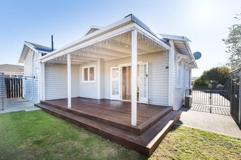 Photo of property in 37 Miro Street, Takaro, Palmerston North, 4410
