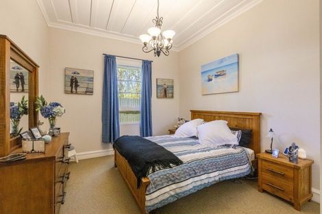 Photo of property in 15 Watts Street, Waipawa, 4210