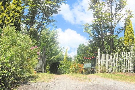 Photo of property in 5 No 2 Road, Te Puke, 3182