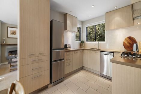 Photo of property in 100 Centennial Avenue, Arrowtown, 9302