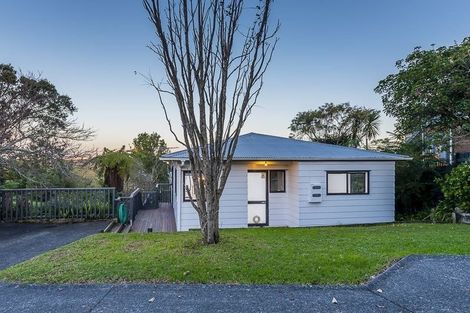 Photo of property in 12 Bedford Street, Te Atatu South, Auckland, 0610
