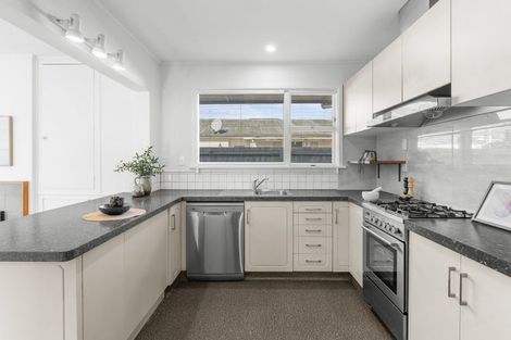Photo of property in 229 Memorial Avenue, Burnside, Christchurch, 8053