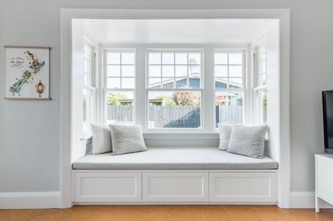 Photo of property in 17 Wilsons Road, Saint Martins, Christchurch, 8022