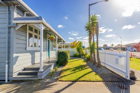 Photo of property in 60 Albert Street, Palmerston North, 4414