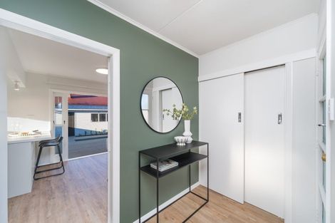 Photo of property in 18 Ashford Avenue, Hokowhitu, Palmerston North, 4410
