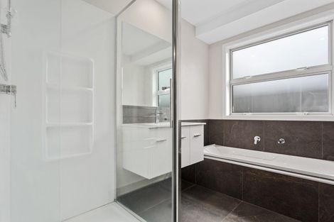 Photo of property in 32 Tiwhatiwha Crescent, Kawerau, 3127