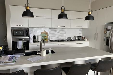 Photo of property in 1 Castlebane Drive, Flat Bush, Auckland, 2019