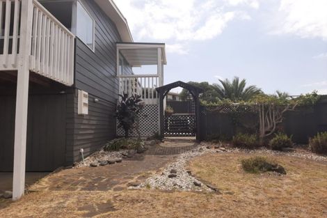 Photo of property in 645 Pukehina Parade, Pukehina, Te Puke, 3189