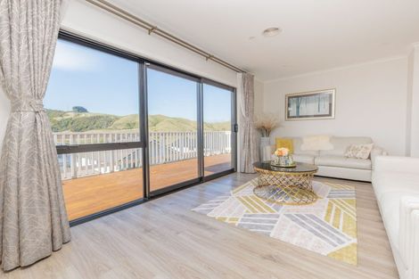 Photo of property in 150 Amesbury Drive, Churton Park, Wellington, 6037