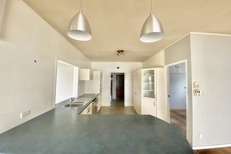 Photo of property in 23 Hazards Road, Weymouth, Auckland, 2103
