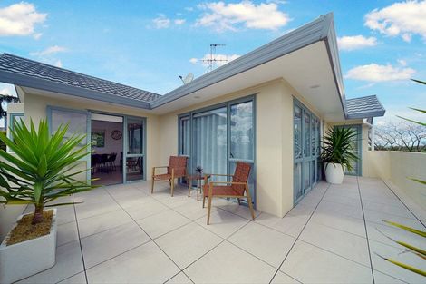 Photo of property in 61 Alec Craig Way, Gulf Harbour, Whangaparaoa, 0930