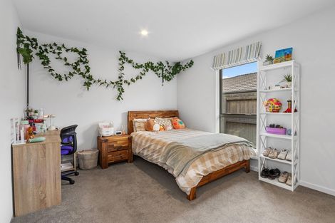 Photo of property in 5 Davaar Crescent, Broomfield, Christchurch, 8042