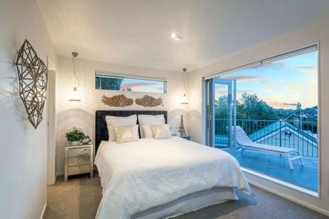 Photo of property in 1/22 Matipo Road, Mairangi Bay, Auckland, 0630