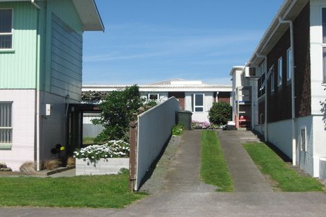 Photo of property in 24 Octavius Place, New Plymouth, 4312