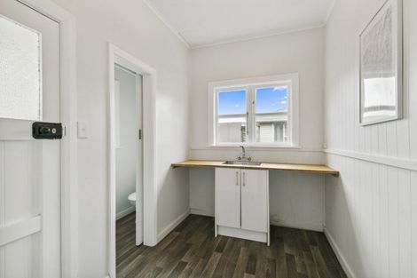 Photo of property in 62 Beauchamp Street, Tawa, Wellington, 5028