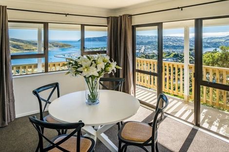 Photo of property in 20a Kahu Road, Paremata, Porirua, 5024