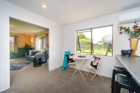 Photo of property in 62 Bridge Street, Bulls, 4818