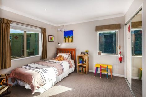 Photo of property in 4 Lamont Place, Waikanae, 5036