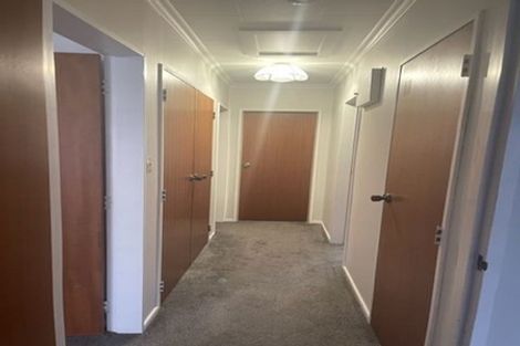 Photo of property in 30f2- Whitley Avenue, Ebdentown, Upper Hutt, 5018
