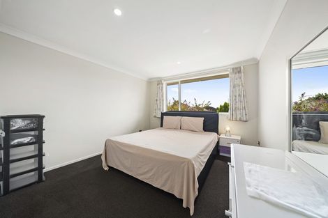 Photo of property in 42 Castellina Drive, Karaka, Papakura, 2113