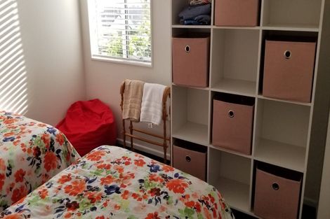 Photo of property in 21 Arden Place, Oakura, 4314