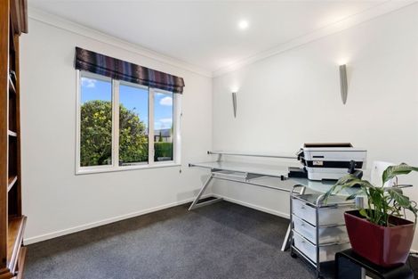 Photo of property in 10 Cathcart Crescent, Prebbleton, 7604