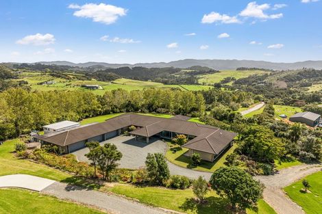 Photo of property in 2342 Cove Road, Mangawhai, Kaiwaka, 0573