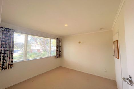 Photo of property in 21 Matipo Road, Te Atatu Peninsula, Auckland, 0610