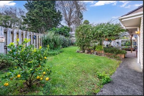 Photo of property in 1/7 Dalkeith Place, Opaheke, Papakura, 2113