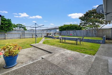 Photo of property in 4 Perth Place, Awapuni, Palmerston North, 4412