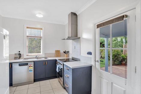 Photo of property in 13 Ross Street, Marton, 4710