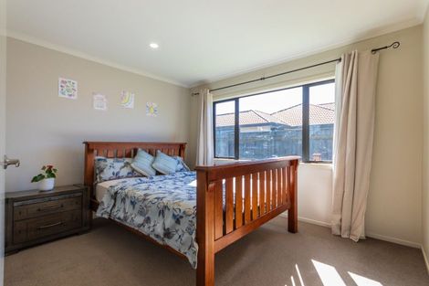 Photo of property in 24 Brooklyn Heights Drive, Kelvin Grove, Palmerston North, 4414