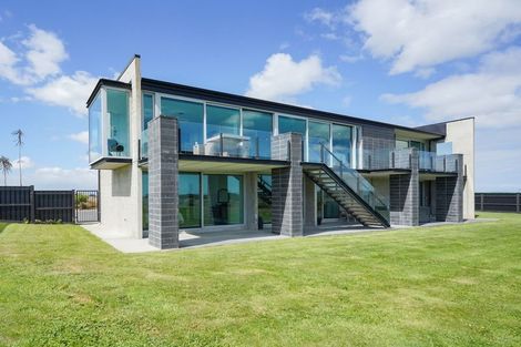 Photo of property in 89 Sunrise Drive, Seaward Bush, Invercargill, 9812