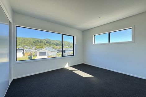Photo of property in 15 Te Ara O Toroa, Wainuiomata, Lower Hutt, 5014
