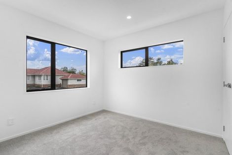 Photo of property in 7 Gladfield Lane, Te Atatu Peninsula, Auckland, 0610