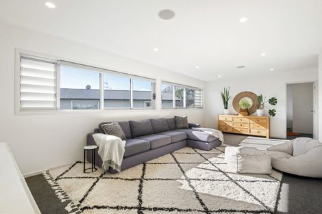 Photo of property in 27 Hemi Street, Narrow Neck, Auckland, 0622