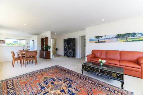 Photo of property in 1/89 Nile Road, Milford, Auckland, 0620
