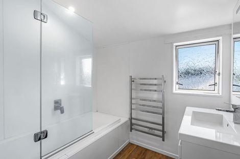 Photo of property in 110 Arawhata Road, Paraparaumu, 5032