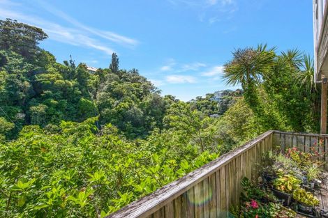 Photo of property in 10 The Rigi, Northland, Wellington, 6012