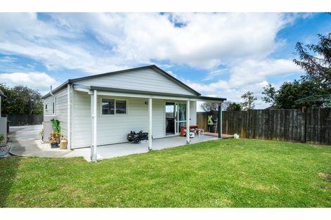 Photo of property in 56 Makora Road, Massey, Auckland, 0614