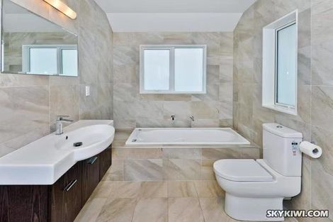 Photo of property in 113 Laurel Oak Drive, Schnapper Rock, Auckland, 0632