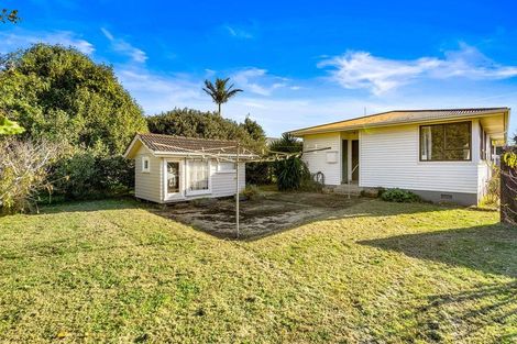 Photo of property in 32 Sullivan Avenue, Mangere Bridge, Auckland, 2022