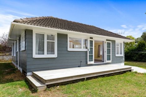 Photo of property in 128 Awaroa Road, Helensville, 0800