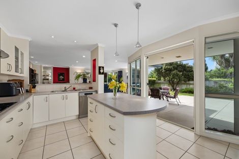 Photo of property in 2 De Castro Drive, Blenheim, 7201