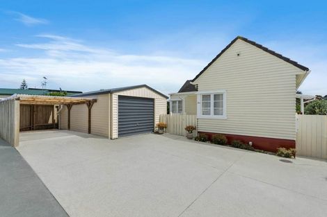 Photo of property in 50a Megan Avenue, Pakuranga Heights, Auckland, 2010