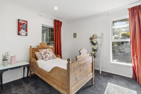 Photo of property in 78 Grays Road, Camborne, Porirua, 5026